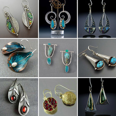 vintage earrings, Earring, Women's Fashion, Earrings For Women