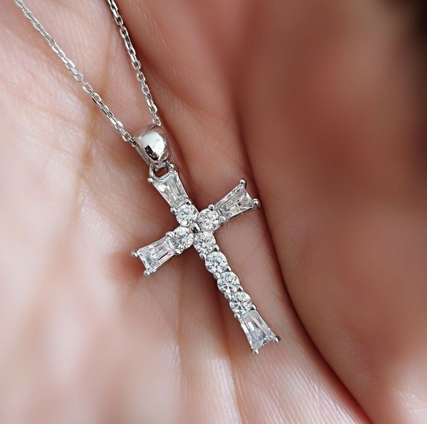 womens diamond cross pendant necklace