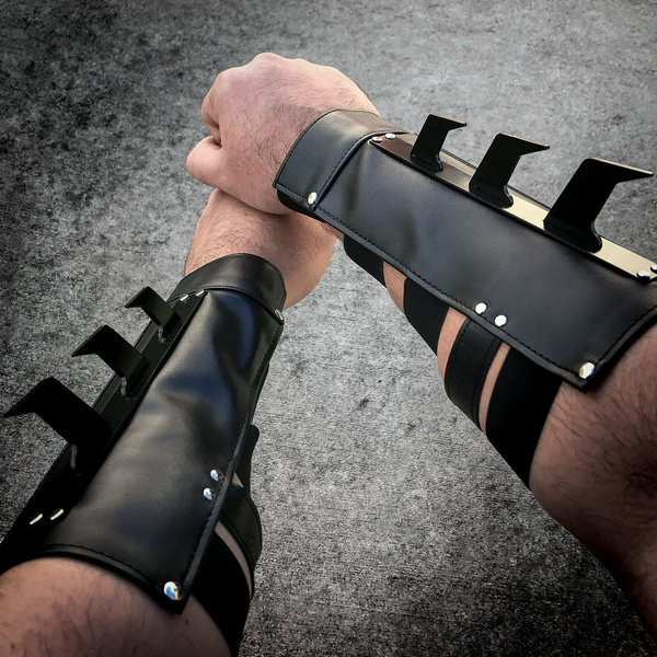2pc Tactical Arm Brace Sleeve Blades Batman Cosplay Armor Gauntlets Metal  Spikes Sunsinexdh | Wish