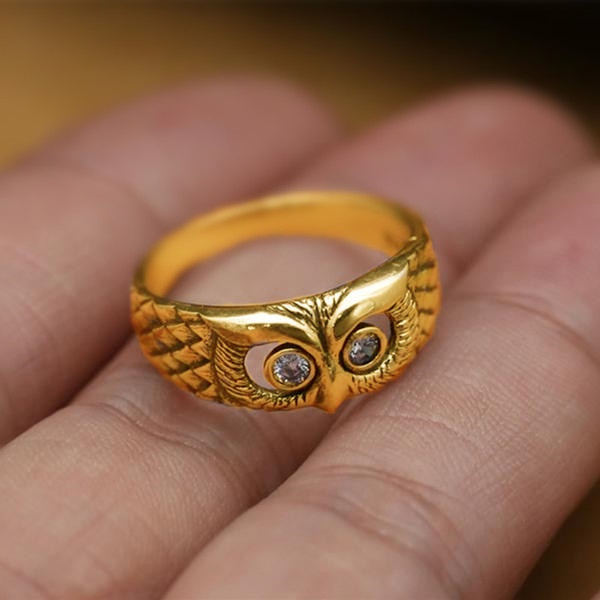 Gold deals owl ring