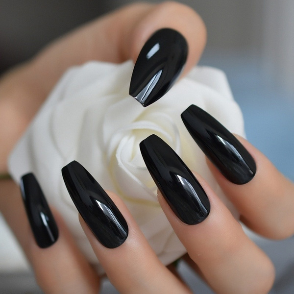 Black Reverse French : Best Designer Press on Fake Artificial Nails in  India – The NailzStation