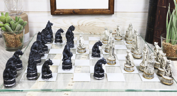 Vampire And Werewolf Chess Set | Gothic Gifts