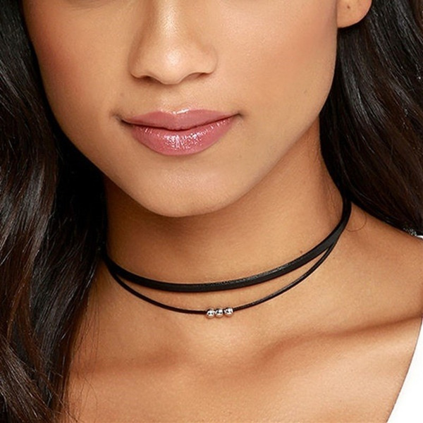 Leather choker necklace on sale with pendant