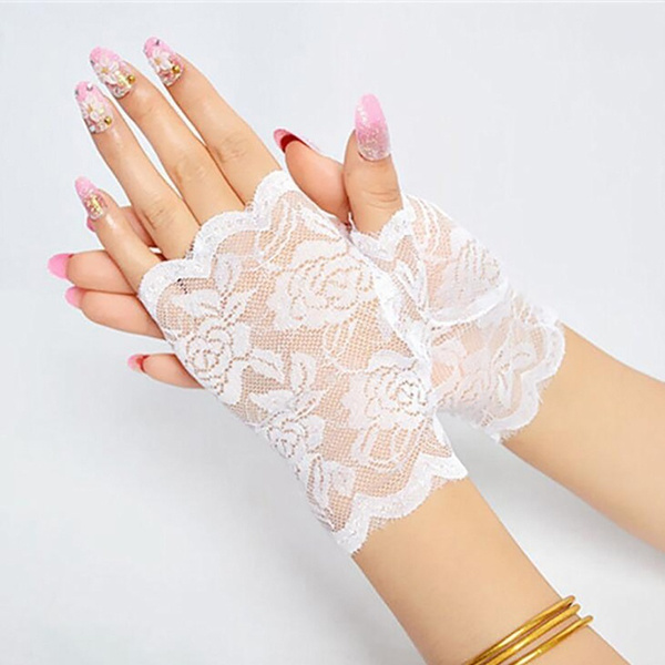 Adult Female Lace Gloves