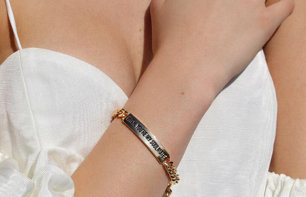 Soulmate bar bracelet discount