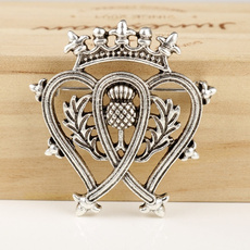 Heart, Pins, outlander, crown