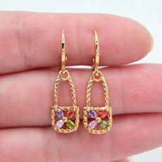 gold, wedding earrings, engagementearring, engagementjewelry