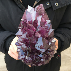 Beautiful, purplecrystal, octahedralcrystal, pyramid