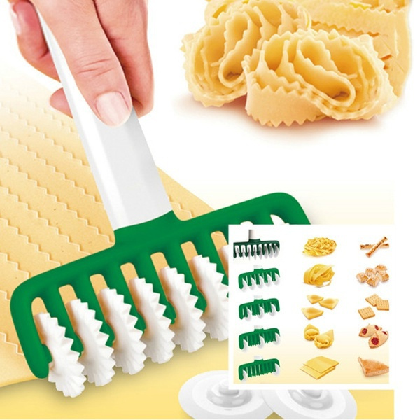 Noodles Cutter Kitchen Tool Multi Function Roller Dockers Dough Cutter