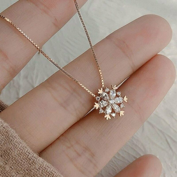 Diamond deals snowflake necklace