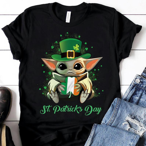 Baby Yoda Hat St Patrick's Day T Shirt 