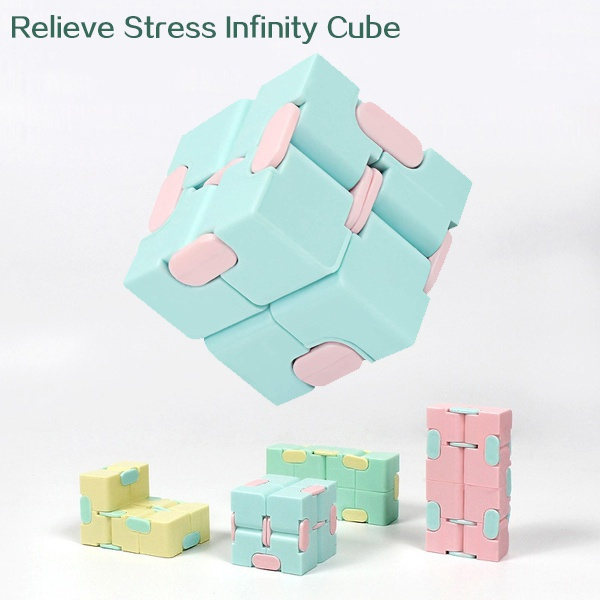 Zappeln Fingerspielzeug Anti Angst FILWO Infinity Cube Zappeln Würfel Spielzeug für Stress und Angst Linderung Stressabbau Zappeln Spielzeug Unendliche Würfel Angst Autismus für Erwachsene & Kinder 