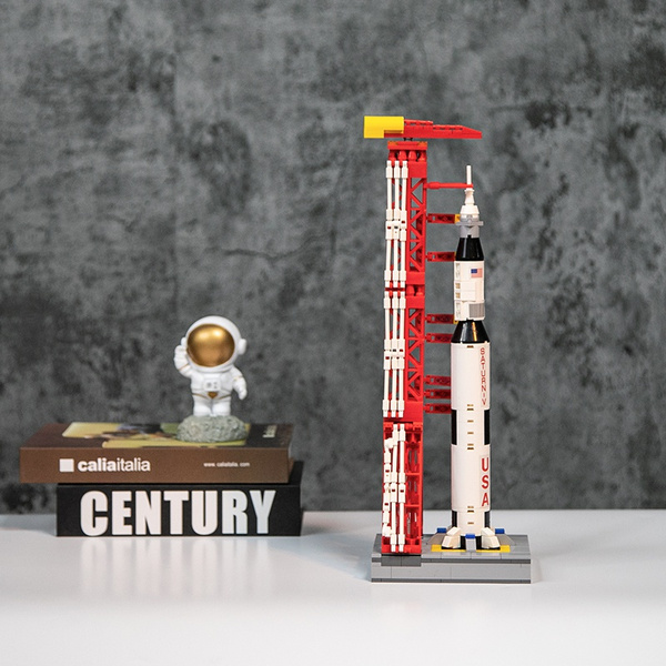 New Apollo Saturn V Outer Space Model Carrier Rocket Toy With Launch ...