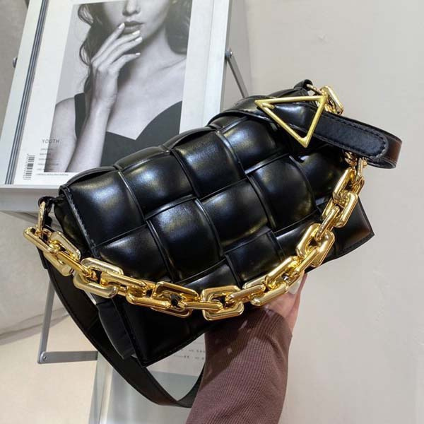 HIGH FASHION Thick Chain Shoulder/ Crossbody Bag