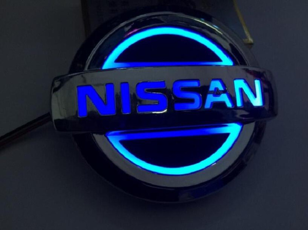 Nissan 2024 emblem light