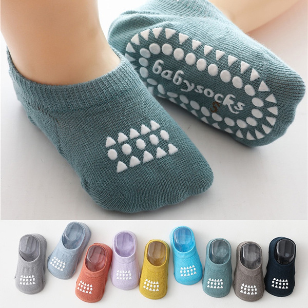 Non slip socks sale for 1 year old