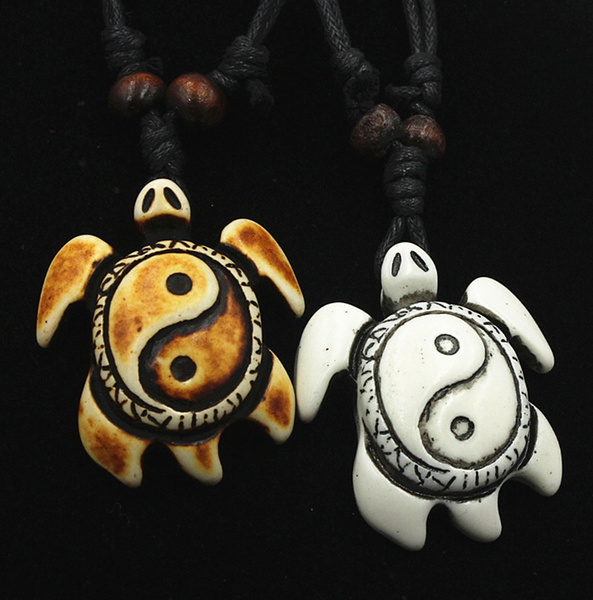 Carved White Buffalo Bone Turtle Necklace | Tiare 'O Patitifa