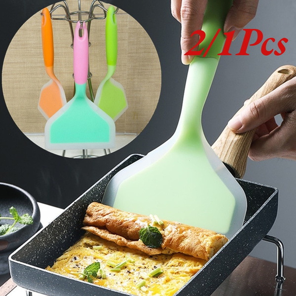 This silicone spatula makes the perfect omelet every time