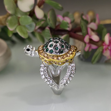brown, crystal ring, animalring, emeraldring