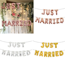 party, foilballoon, justmarriedbanner, henparty