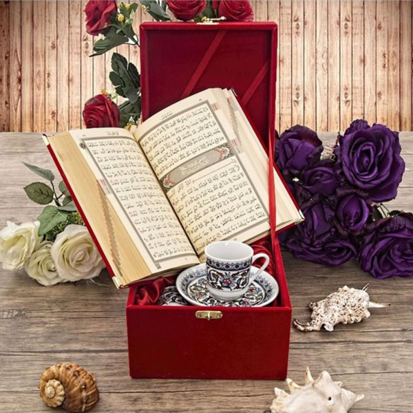 Wedding Quran Gift Set (White) | Um Anas - Islamic clothing, Hijabs,  Abaya's, Kaftans