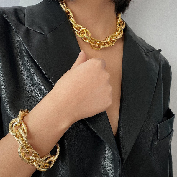 chunky gold chain necklace / collar necklace / 80s chain necklace
