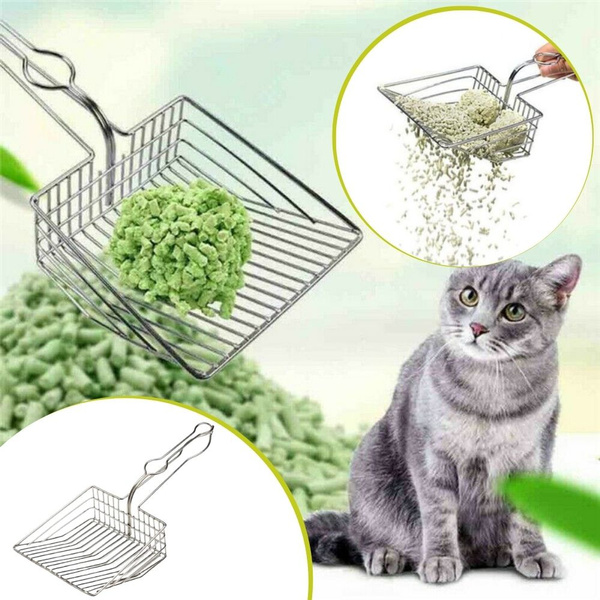 Cat litter scoop outlet for pellets