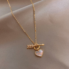 Women's Fashion, Pendant, gold, heart necklace