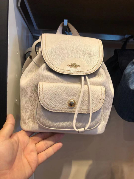 Coach C4121 Pennie backpack 22 in Pebble Leather Chalk