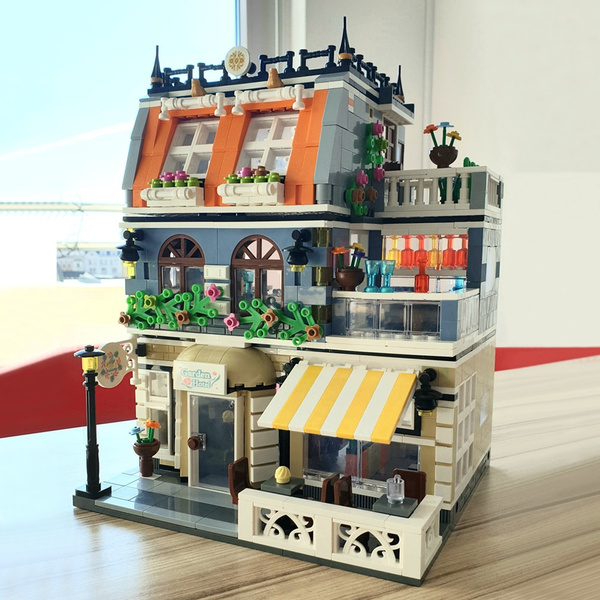 Lego creator best sale expert grand emporium