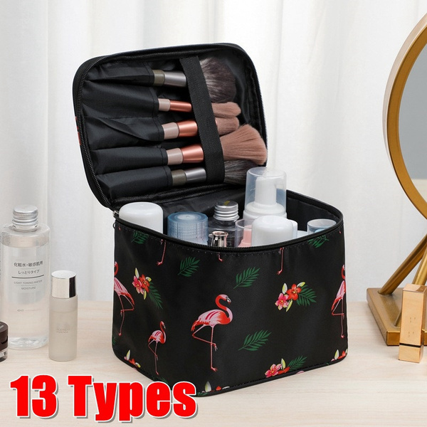 Women's cosmetic outlet bags