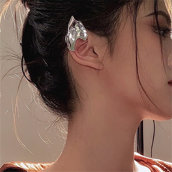 Metal hot sale ear cuff