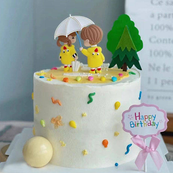 Cake Shaped Umbrella Stock Photo - Download Image Now - Blueberry, Cake,  Decoration - iStock
