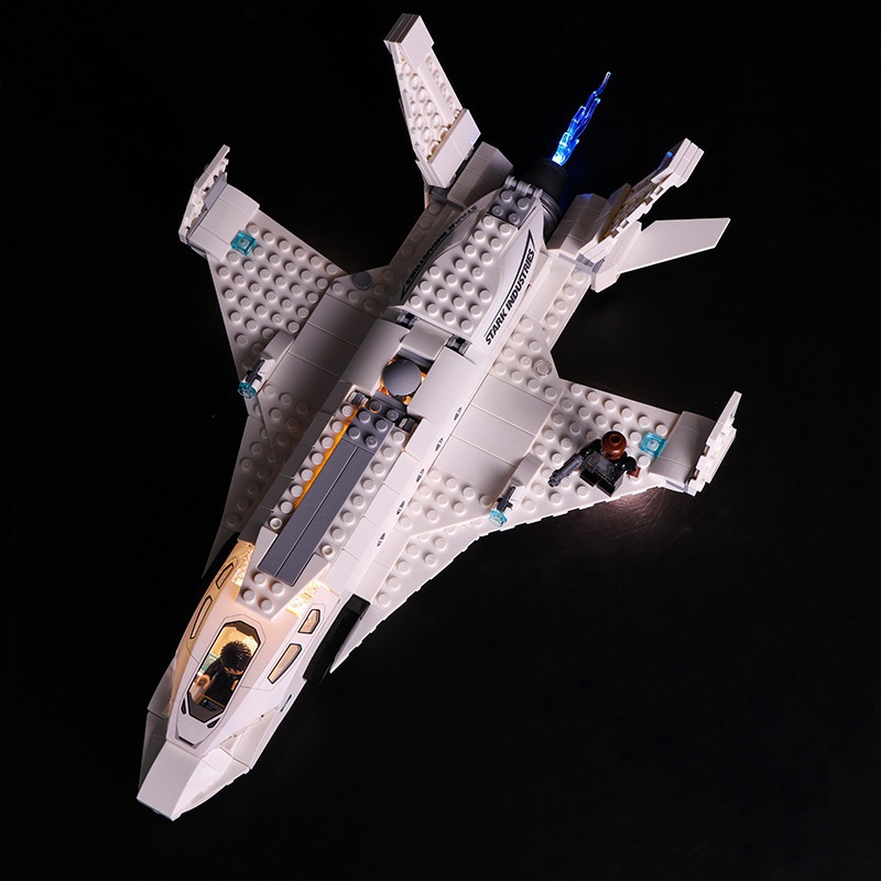 Spider man discount stark jet lego