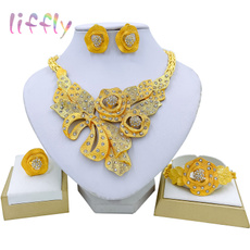 Fashion, gold, traveljewelry, gold necklace
