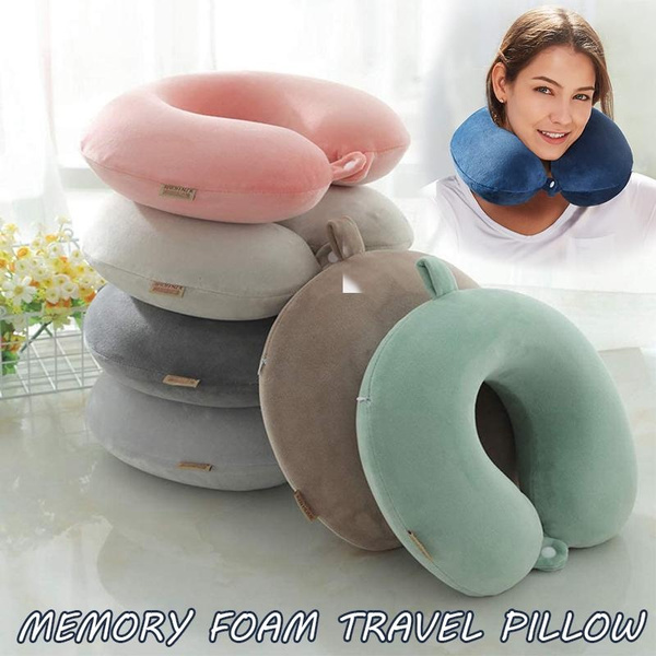 Large clearance travel pillow