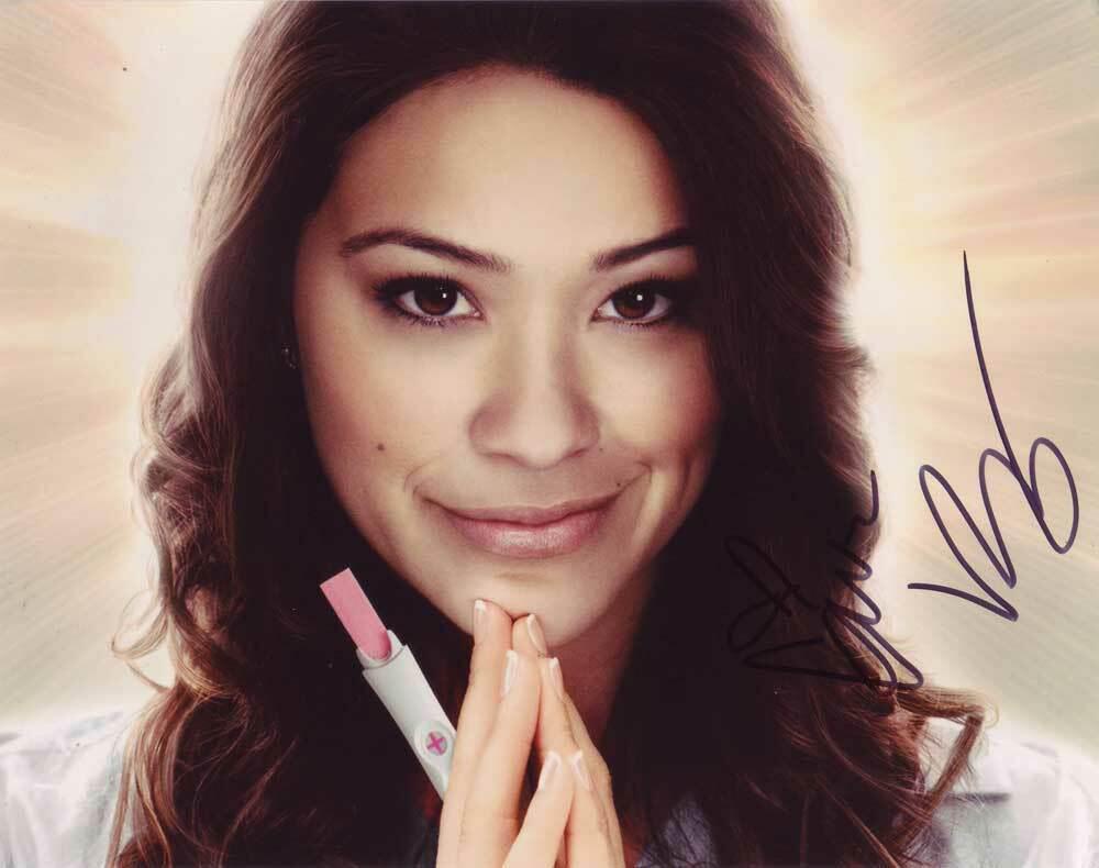 Gina Rodriguez In-Person AUTHENTIC Autographed Photo Poster Painting COA SHA #29157_voghion.com