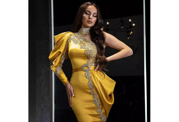 green emerald velvet dress Graceprom Women's Vintage Long Sleeves Velvet Evening Dresses with  Detachable Train Lace Appliques Prom Gown 12 Purple at Amazon Women's  Clothing store main image 0